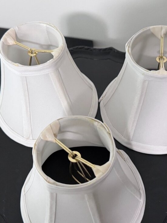 Other - Off-White Silk Bell Chandelier Shades (6x), Brass Colored Clip-On,Spider Fitting